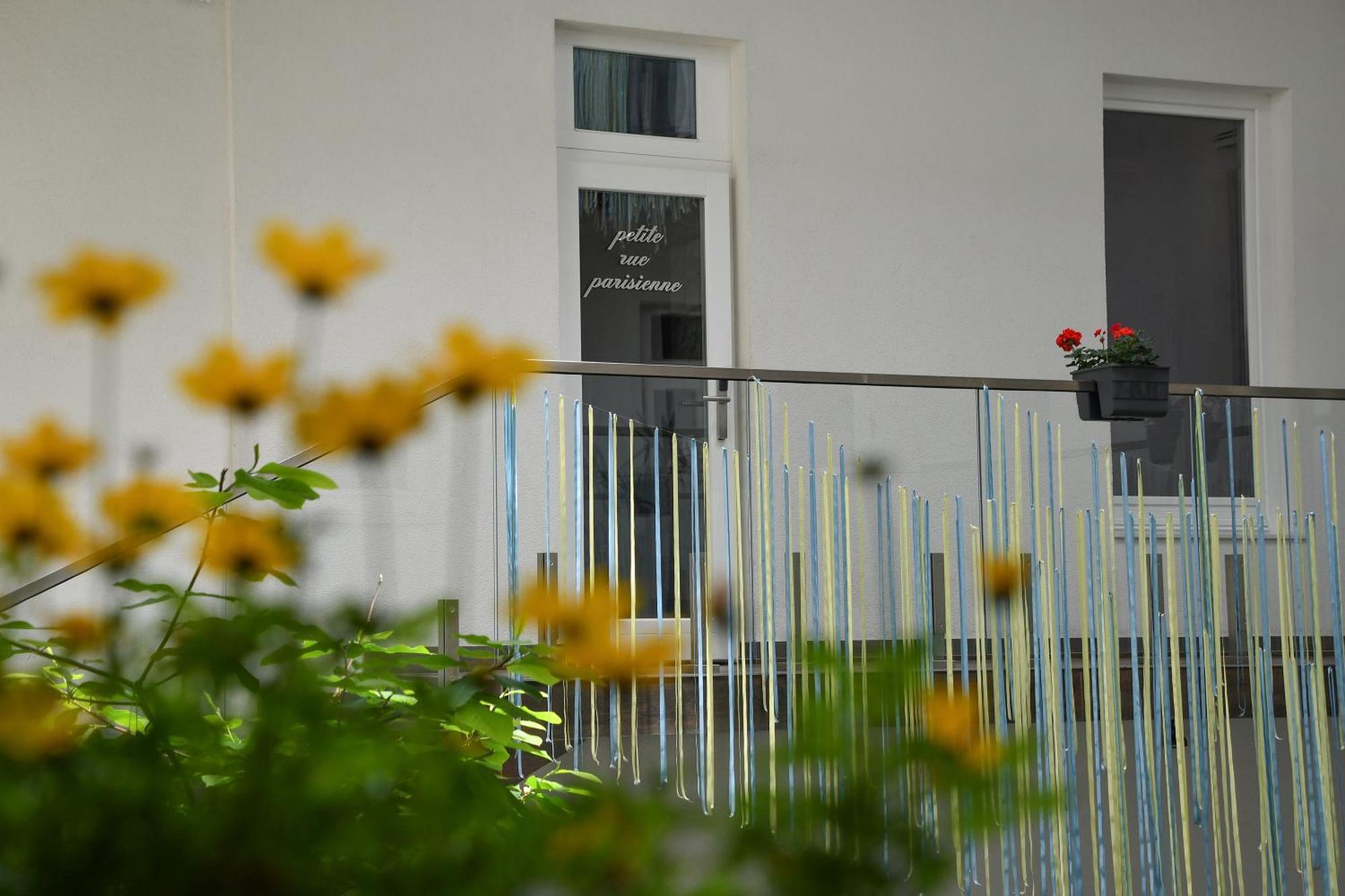 Mola Mola Apart Hotel Lemberg Exterior foto